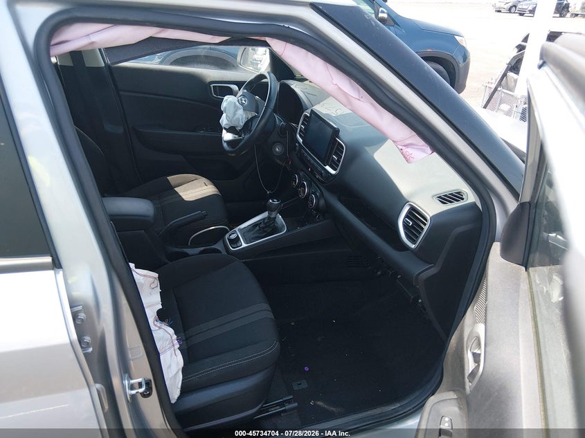 2022 HYUNDAI VENUE auction photo 5
