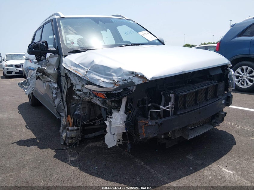 2022 HYUNDAI VENUE auction photo 6