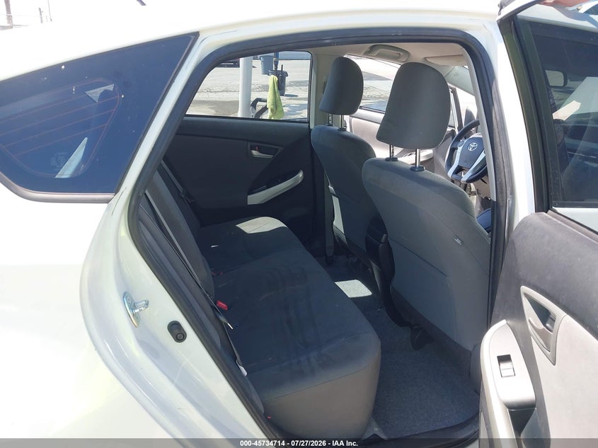 2014 TOYOTA PRIUS auction photo 8