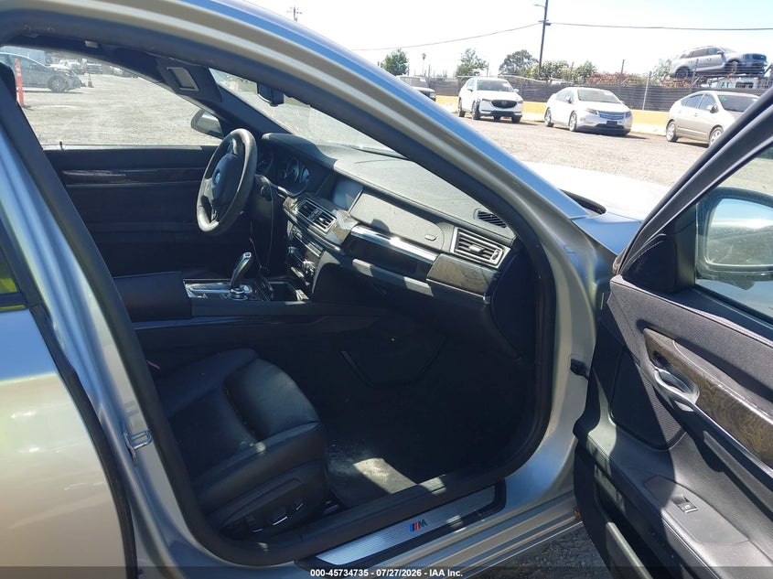 2013 BMW 740I auction photo 5