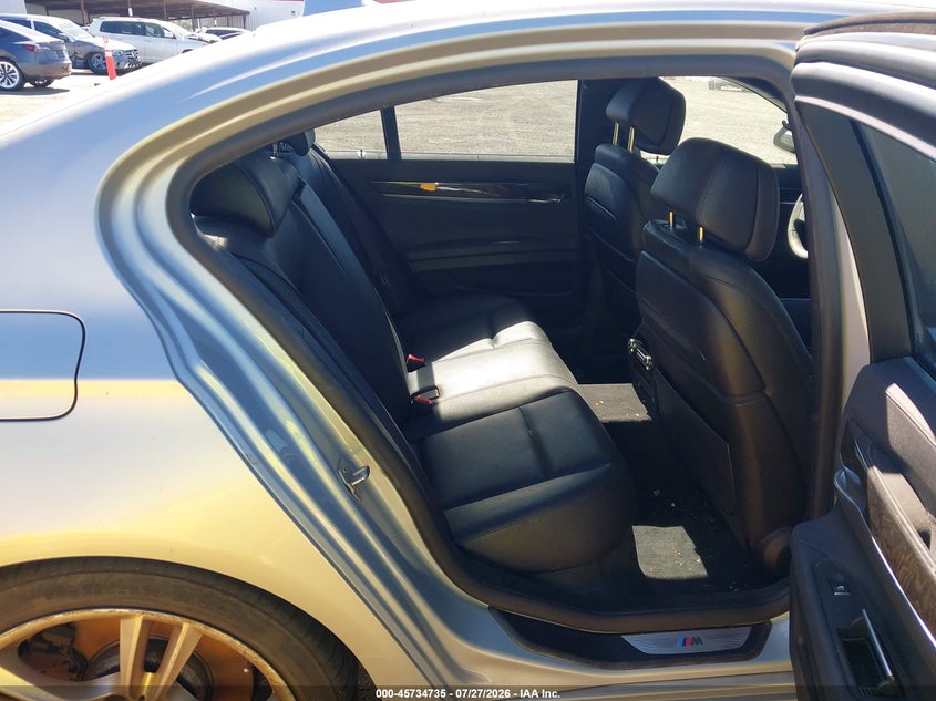2013 BMW 740I auction photo 8
