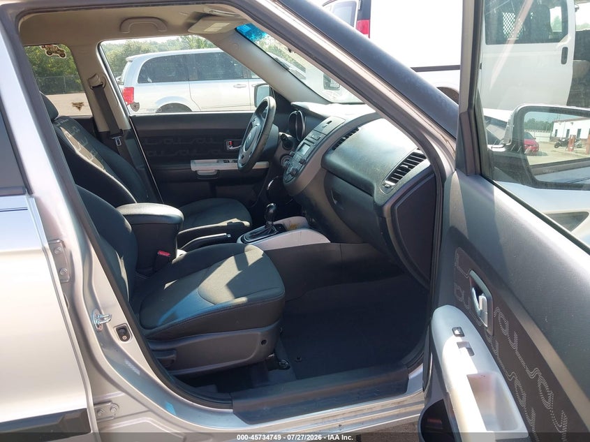 2012 KIA SOUL auction photo 5