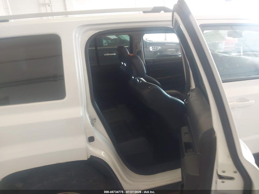 2017 JEEP PATRIOT auction photo 8