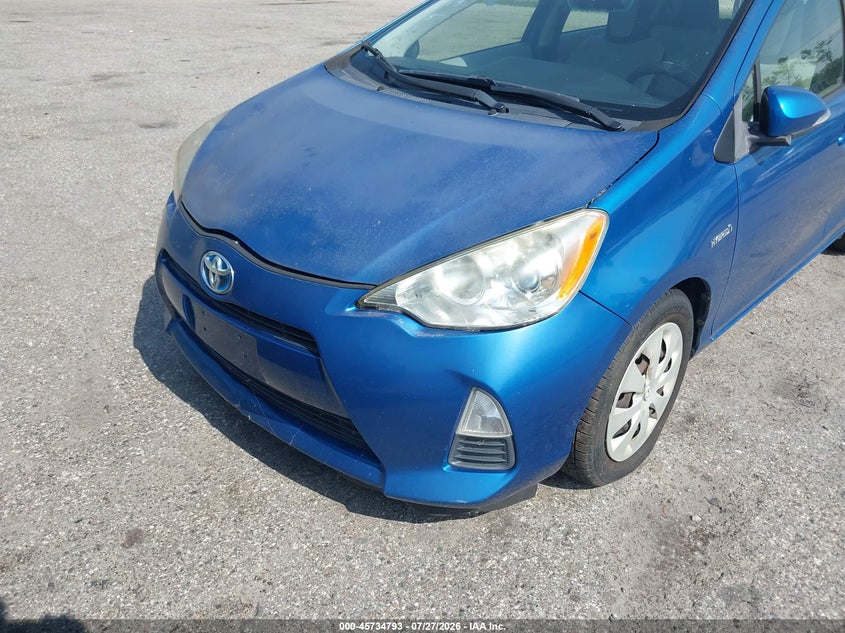 2014 TOYOTA PRIUS C auction photo 6
