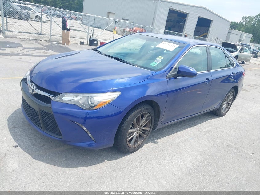 2015 TOYOTA CAMRY auction photo 2