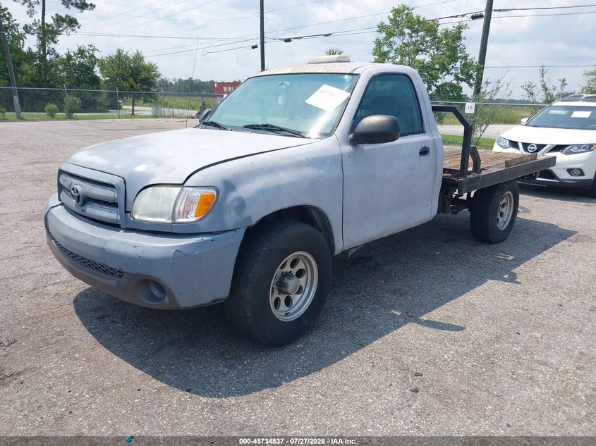 2004 TOYOTA TUNDRA auction photo 2