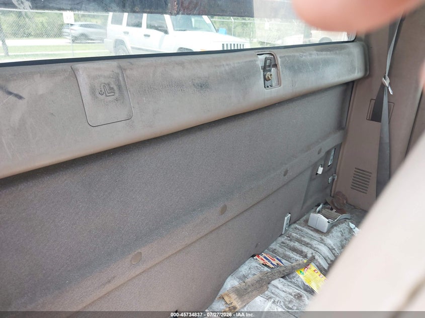 2004 TOYOTA TUNDRA auction photo 8