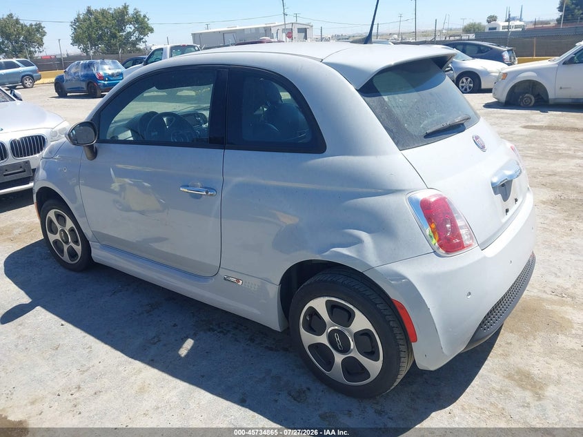 2016 FIAT 500E auction photo 3