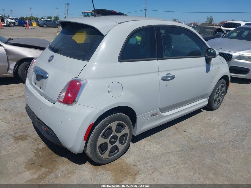 2016 FIAT 500E auction photo 4