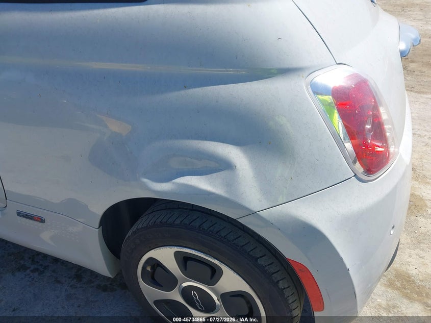 2016 FIAT 500E auction photo 6