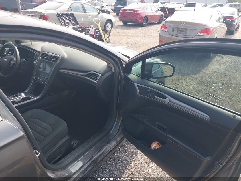 2020 FORD FUSION auction photo 5