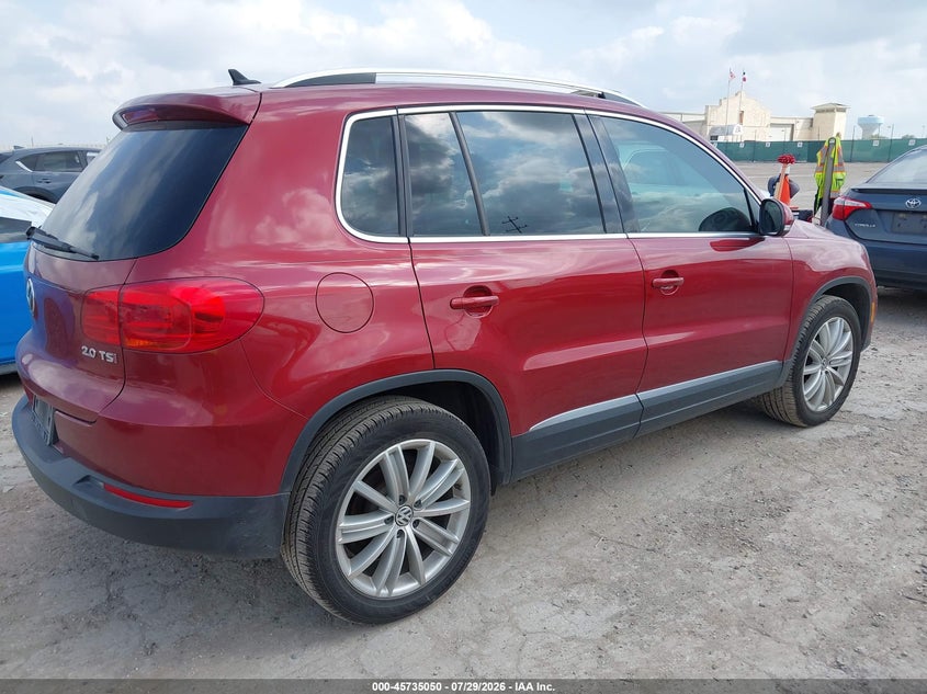 2013 VOLKSWAGEN TIGUAN auction photo 4