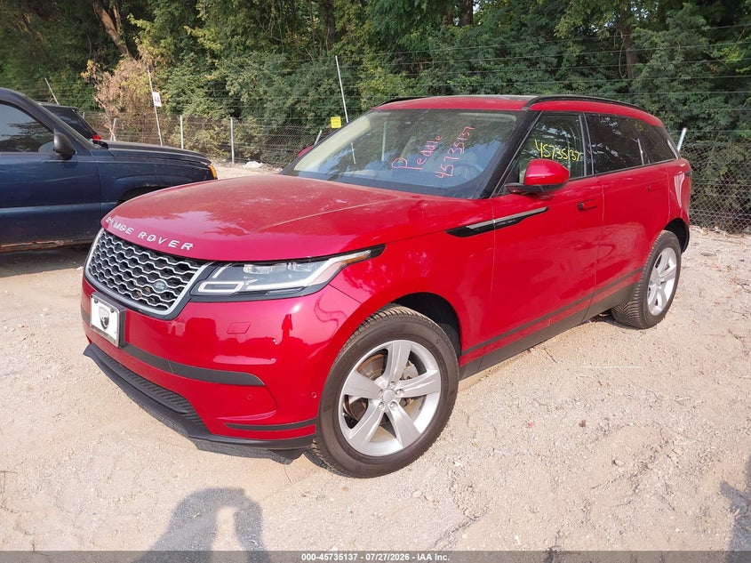 2018 LAND ROVER RANGE ROVER VELAR auction photo 2
