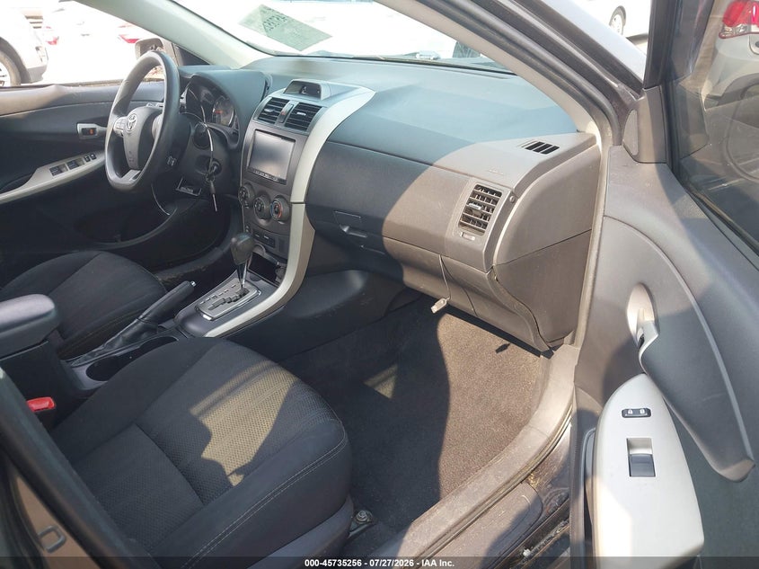 2013 TOYOTA COROLLA auction photo 5