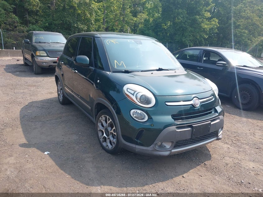2015 FIAT 500L auction photo 1