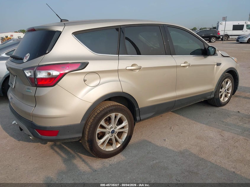 Vin: 1fmcu0gd7hua60805, lot: 46234031, ford escape se 20174