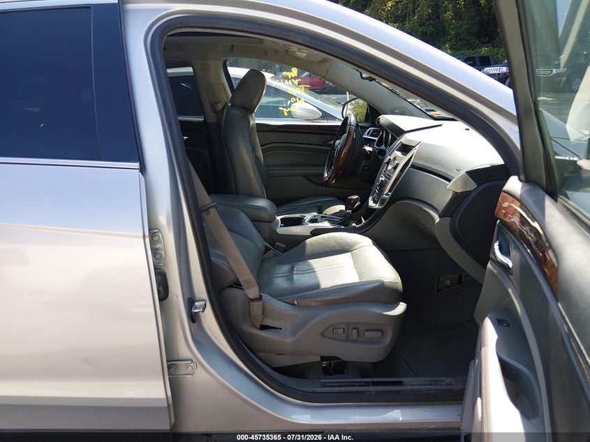 2010 CADILLAC SRX auction photo 5