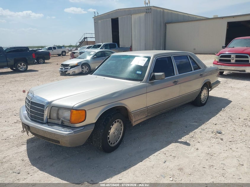 1986 MERCEDES-BENZ 420 auction photo 2