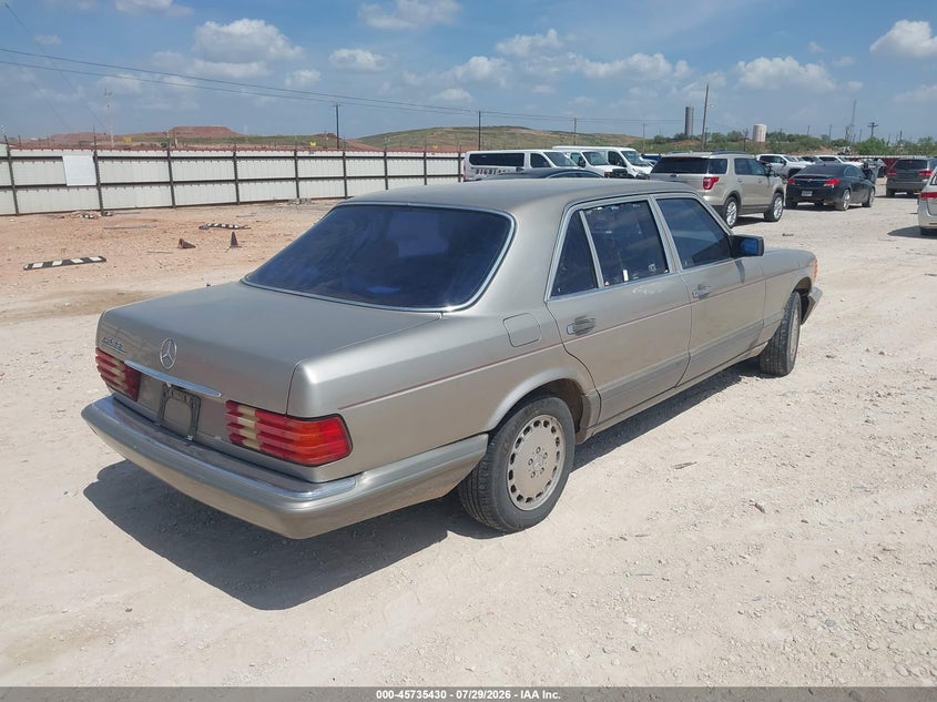 1986 MERCEDES-BENZ 420 auction photo 4