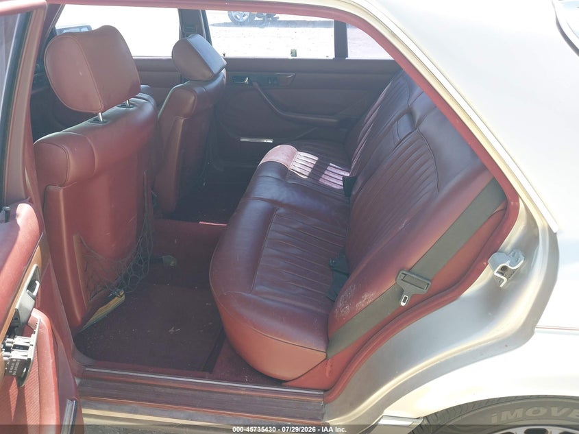 1986 MERCEDES-BENZ 420 auction photo 8