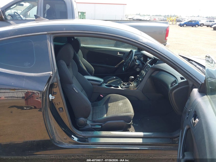 2013 HYUNDAI GENESIS auction photo 5