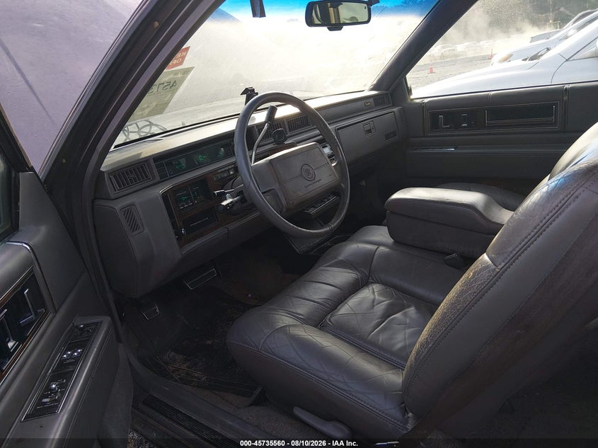 1992 CADILLAC DEVILLE auction photo 5