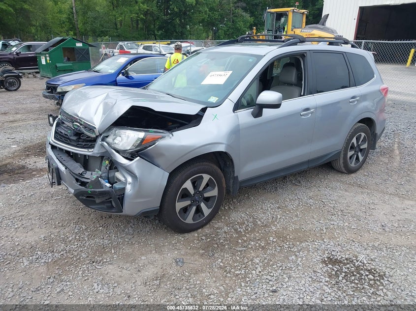 2017 SUBARU FORESTER auction photo 2