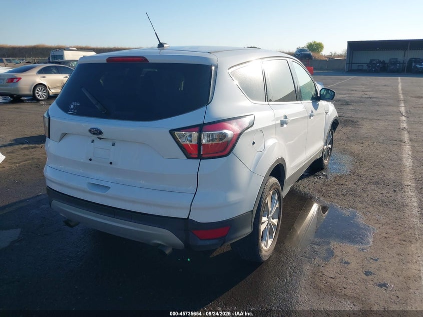Vin: 1fmcu9gd5hue17693, lot: 46234358, ford escape se 20174