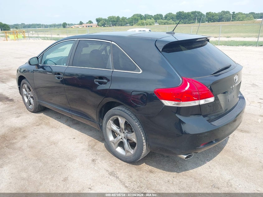 2010 TOYOTA VENZA auction photo 3