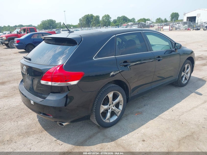 2010 TOYOTA VENZA auction photo 4