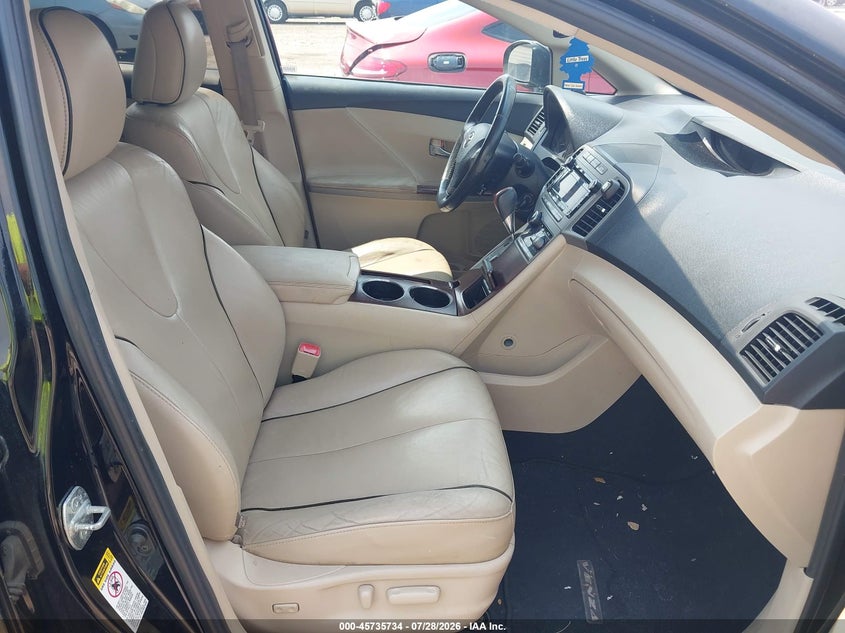 2010 TOYOTA VENZA auction photo 5