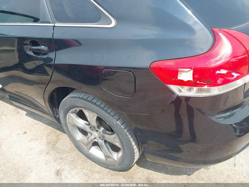 2010 TOYOTA VENZA auction photo 6