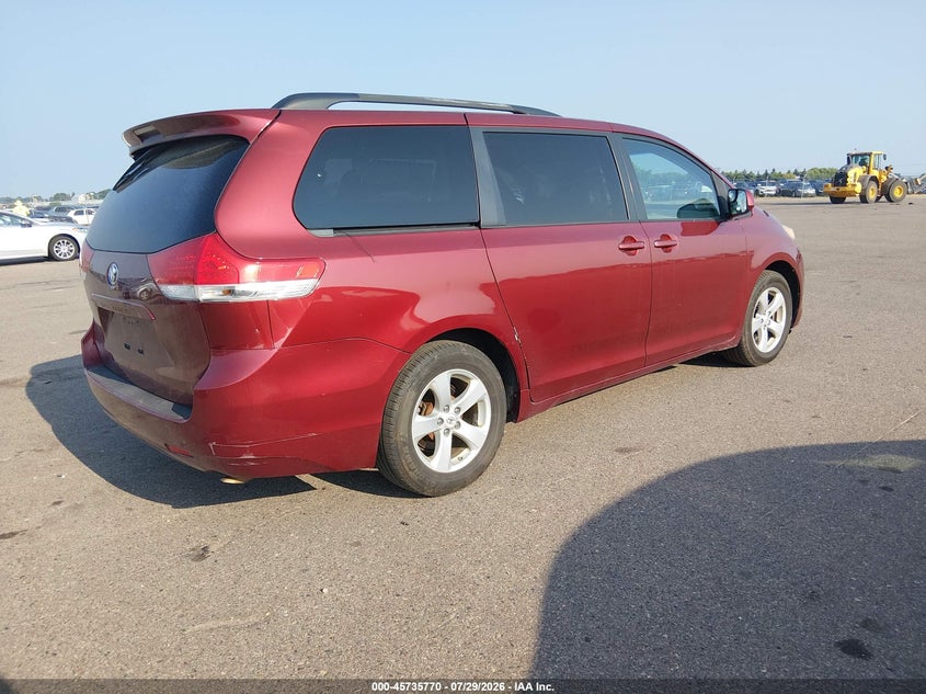 Vin: 5tdkk3dc6cs207423, lot: 46234474, toyota sienna le v6 8 passenger 20124