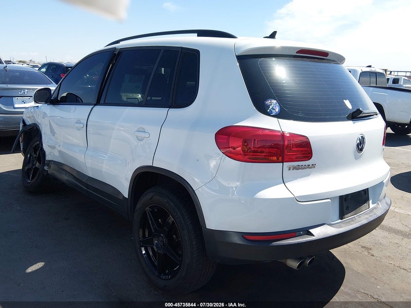 VOLKSWAGEN TIGUAN 2017 VIN WVGAV7AX8HK001645