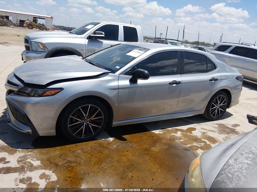 TOYOTA CAMRY - zdjęcie 15