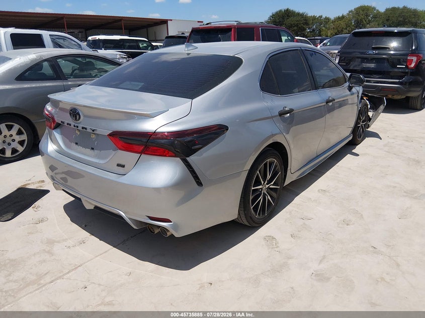 TOYOTA CAMRY - zdjęcie 4