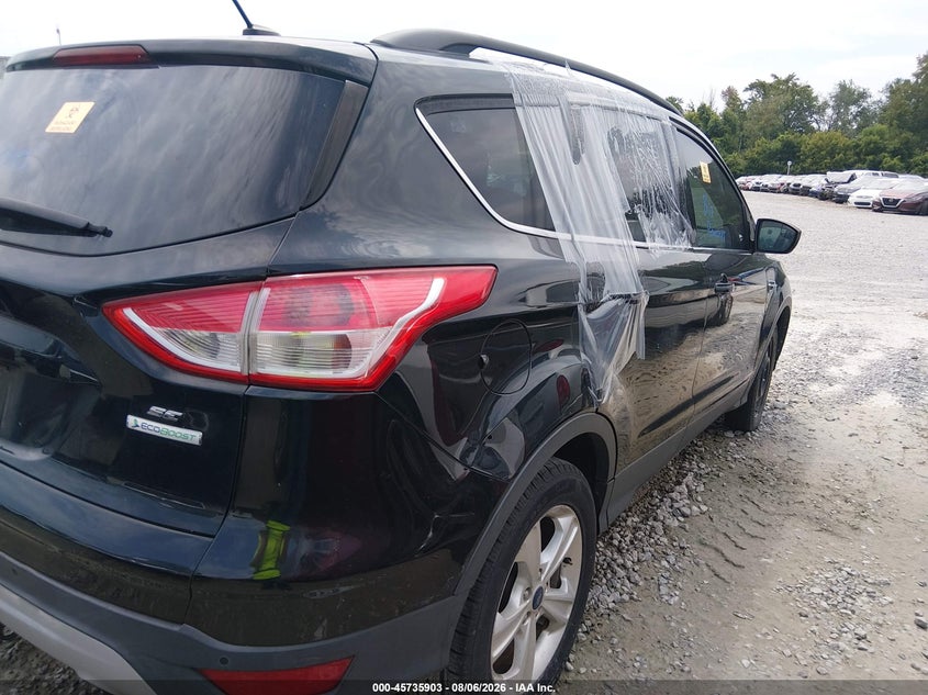 Vin: 1fmcu0g94fua50533, lot: 46234607, ford escape se 20154