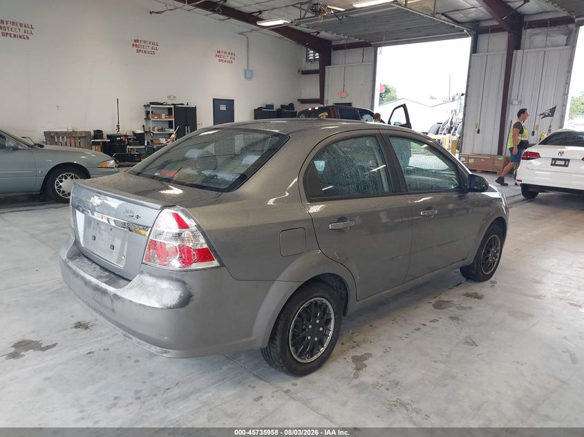 2010 CHEVROLET AVEO auction photo 4