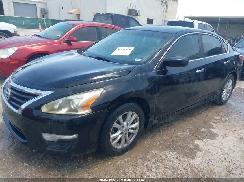 2014 Nissan Altima, Normal Wear & Tear, IAAI, VIN 1N4AL3AP5EC299750 — photo 2