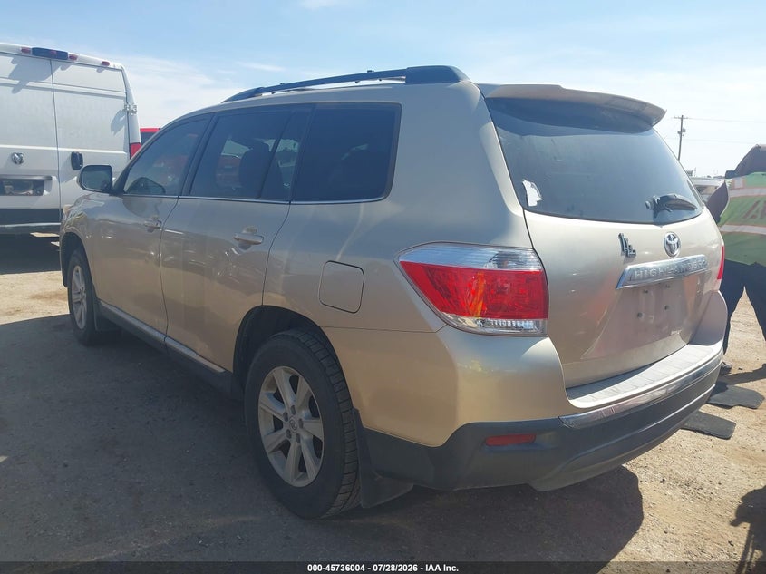 Vin: 5tdzk3eh5cs067650, lot: 46234708, toyota highlander base v6 20123