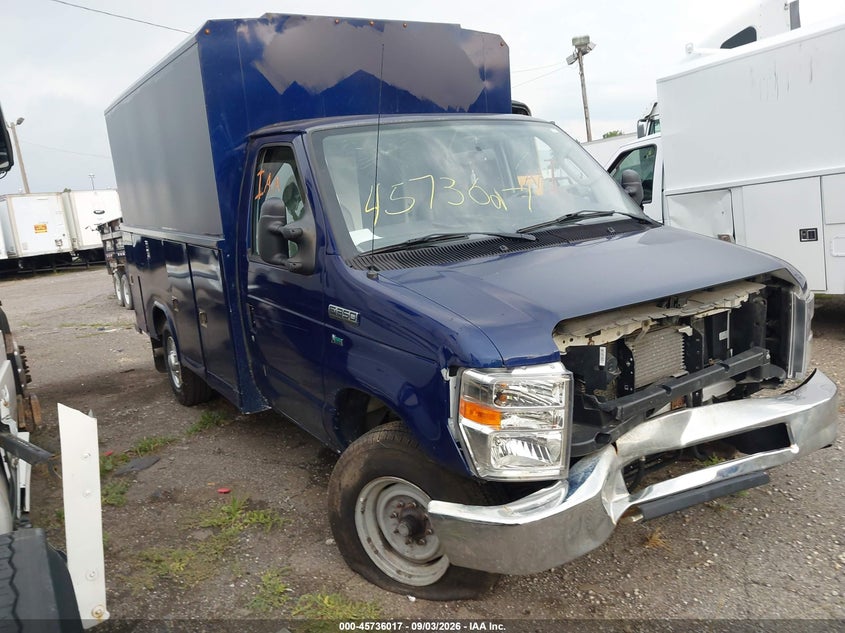 2019 FORD E-350 CUTAWAY — zdjęcie z aukcji