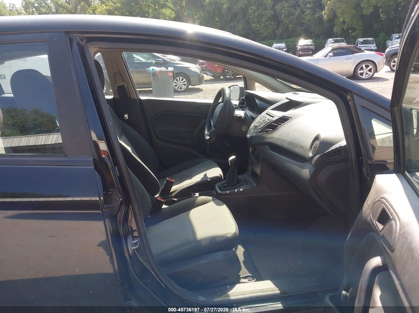 2016 FORD FIESTA auction photo 5