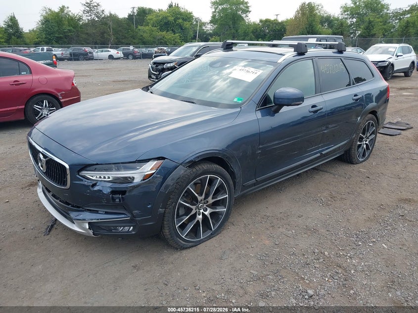 2018 VOLVO V90 CROSS COUNTRY auction photo 2