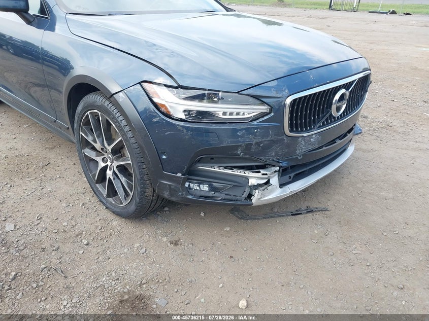 2018 VOLVO V90 CROSS COUNTRY auction photo 6