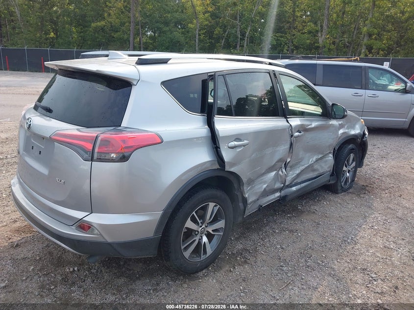 2018 TOYOTA RAV4 auction photo 4