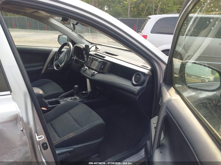 2018 TOYOTA RAV4 auction photo 5