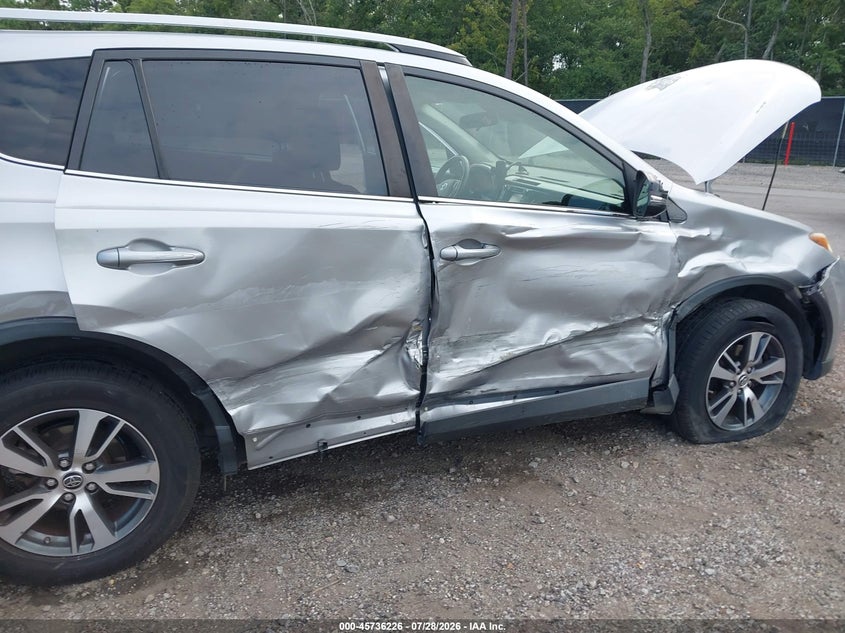 2018 TOYOTA RAV4 auction photo 6