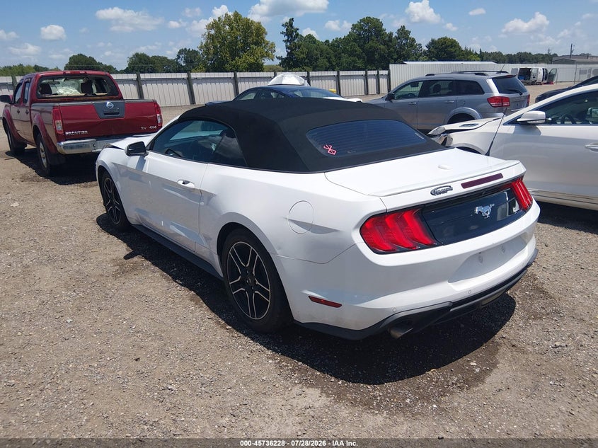 FORD MUSTANG - zdjęcie 3