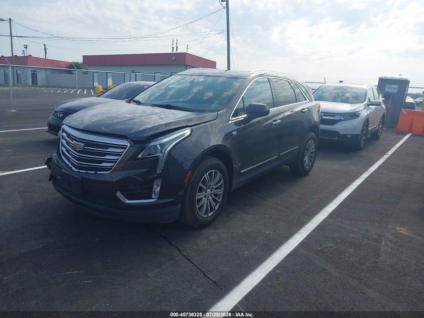 2017 CADILLAC XT5 auction photo 2