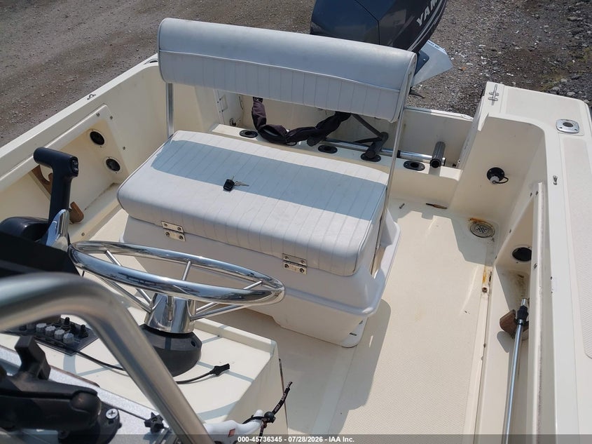 1989 HYDRA-SPORTS 17' auction photo 8